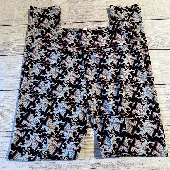 LuLaRoe Dragon print Leggings - Picture 3 of 5